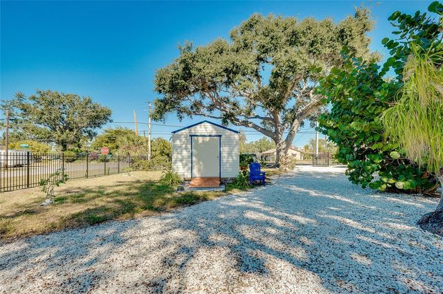 223 PALMETTO ROAD W, Nokomis, FL 34275