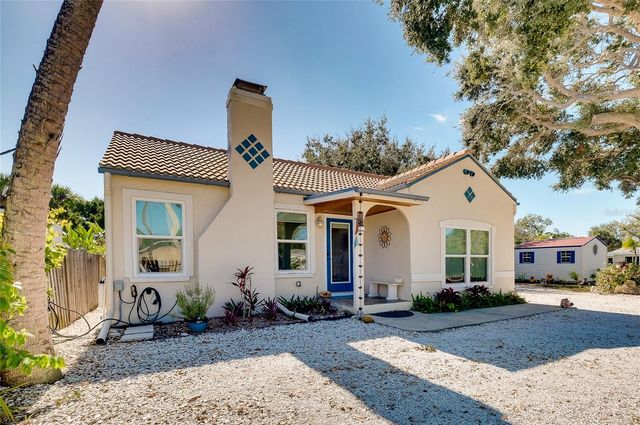 223 PALMETTO ROAD W, Nokomis, FL 34275