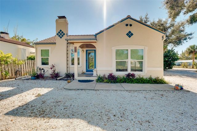 223 PALMETTO ROAD W, Nokomis, FL 34275