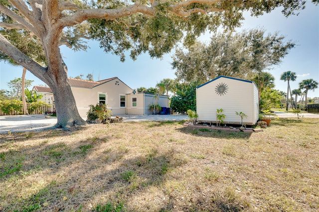 223 PALMETTO ROAD W, Nokomis, FL 34275