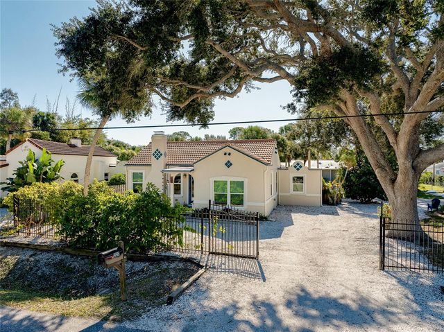 223 PALMETTO ROAD W, Nokomis, FL 34275