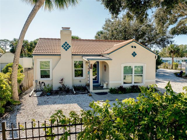 223 PALMETTO ROAD W, Nokomis, FL 34275