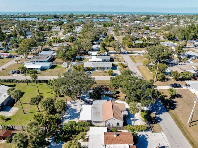 223 PALMETTO ROAD W, Nokomis, FL 34275