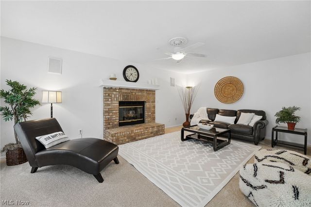149 Lookout Lane SW, Pataskala, OH 43062