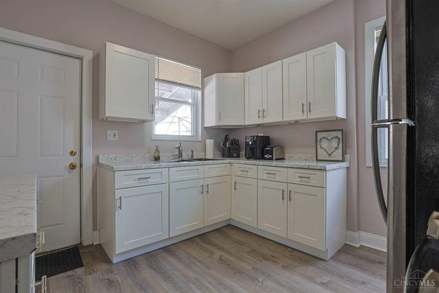 3743 Bank Court, Cincinnati, OH 45211