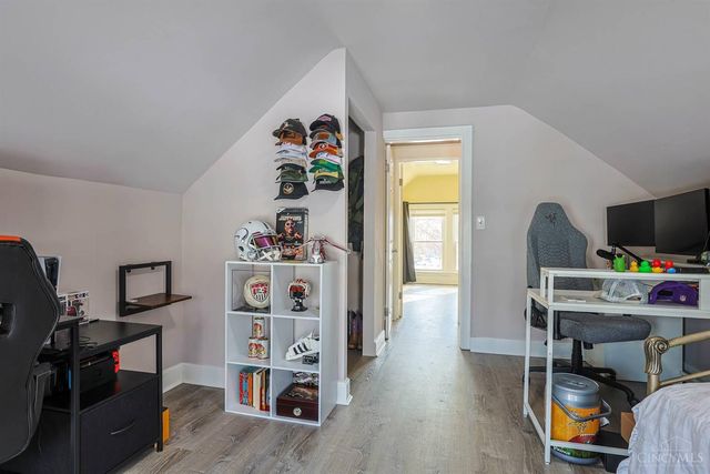 3743 Bank Court, Cincinnati, OH 45211