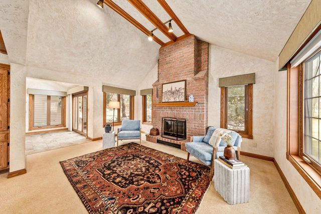 1775 Derrin LANE, Brookfield, WI 53045