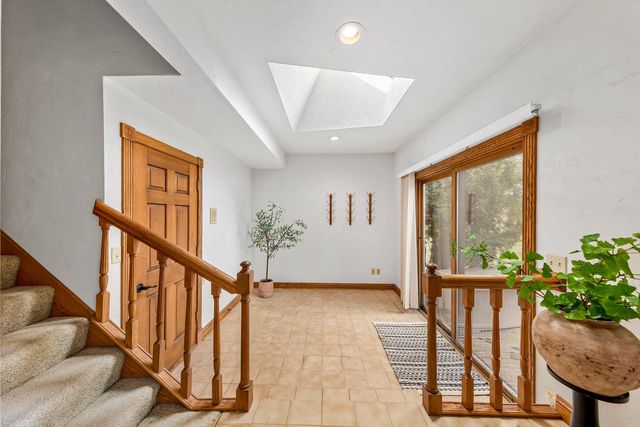 1775 Derrin LANE, Brookfield, WI 53045