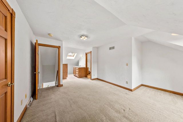 1775 Derrin LANE, Brookfield, WI 53045