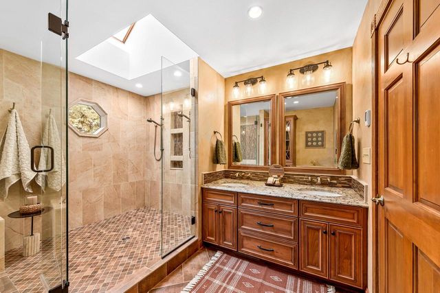 1775 Derrin LANE, Brookfield, WI 53045