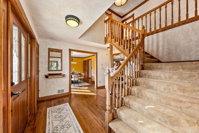 1775 Derrin LANE, Brookfield, WI 53045