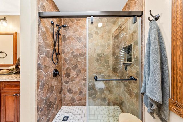 1775 Derrin LANE, Brookfield, WI 53045