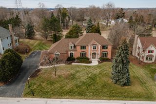 1775 Derrin LANE, Brookfield, WI 53045