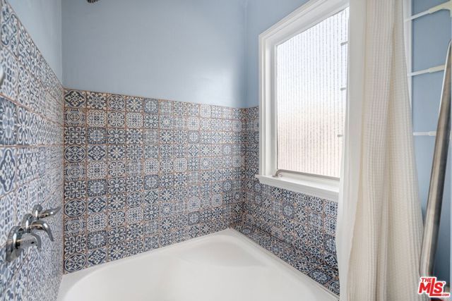 5039 Biloxi Avenue, North Hollywood (los Angeles), CA 91601