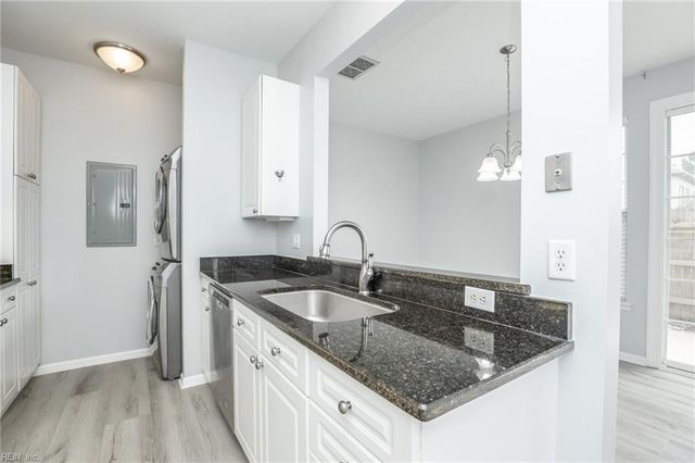 2357 Wessington DR, Virginia Beach, VA 23454