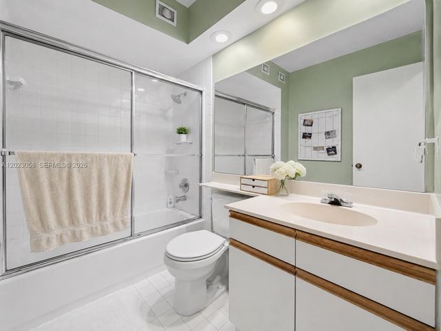 14609 SW 143rd Place Cir, Miami, FL 33186