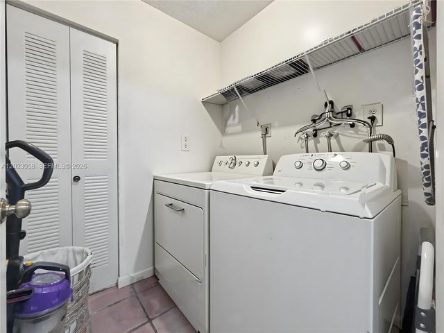 14609 SW 143rd Place Cir, Miami, FL 33186