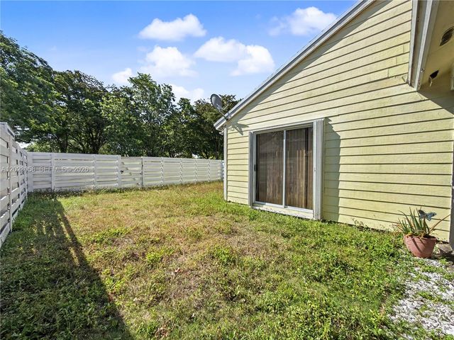 14609 SW 143rd Place Cir, Miami, FL 33186
