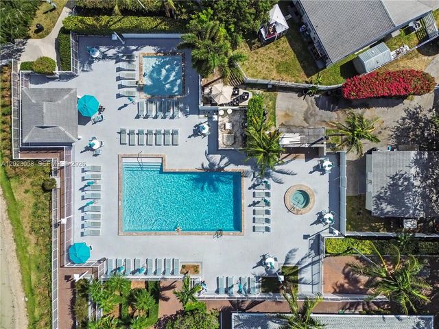 14609 SW 143rd Place Cir, Miami, FL 33186
