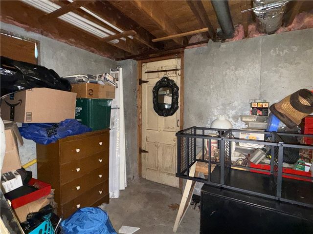 24 Johnson Avenue, Warwick, RI 02886