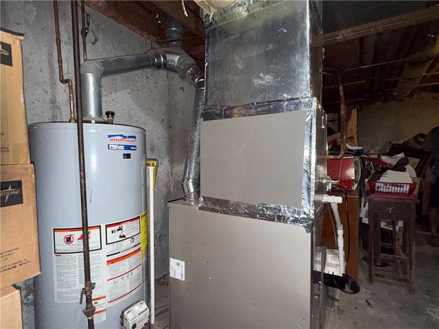 24 Johnson Avenue, Warwick, RI 02886