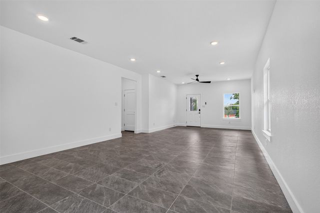 2112 NW 22nd, Fort Worth, TX 76164