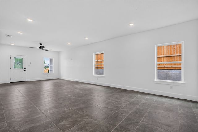 2112 NW 22nd, Fort Worth, TX 76164