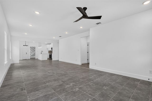 2112 NW 22nd, Fort Worth, TX 76164