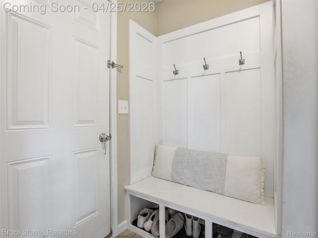 402 Ridgewood Drive, Brandon Charter Township, MI 48462