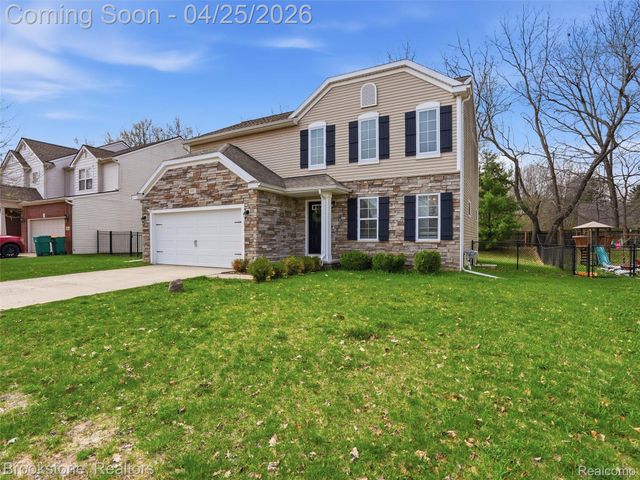 402 Ridgewood Drive, Brandon Charter Township, MI 48462
