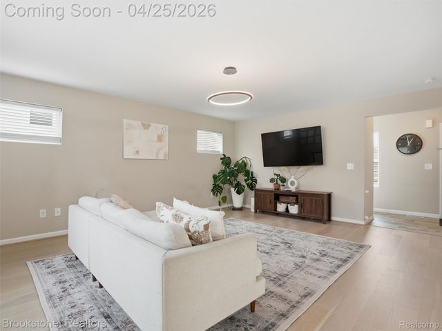 402 Ridgewood Drive, Brandon Charter Township, MI 48462