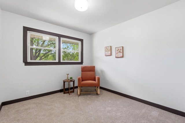 W224N8095 Susan PLACE, Lisbon, WI 53089