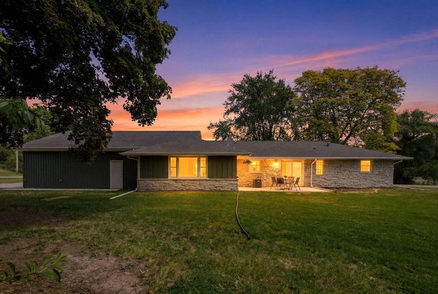W224N8095 Susan PLACE, Lisbon, WI 53089