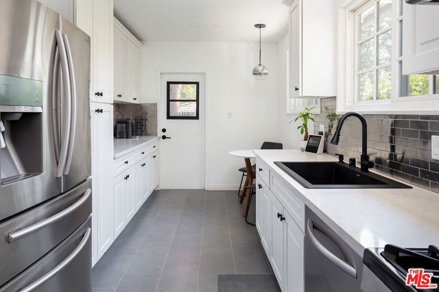 1900 Sycamore Drive, San Marino, CA 91108