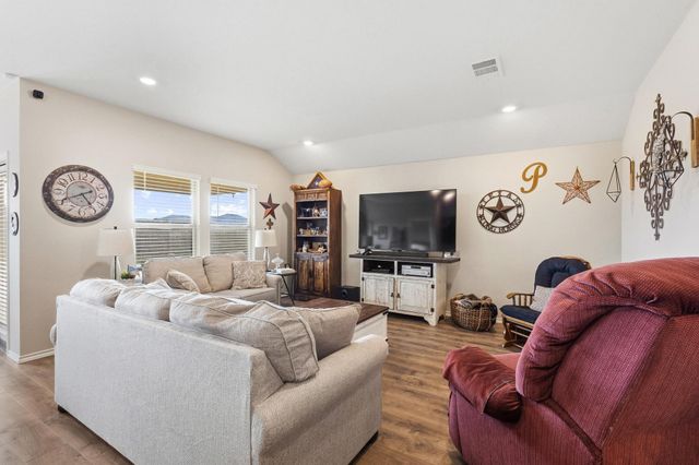 734 Meadow Creek Lane, Josephine, TX 75189