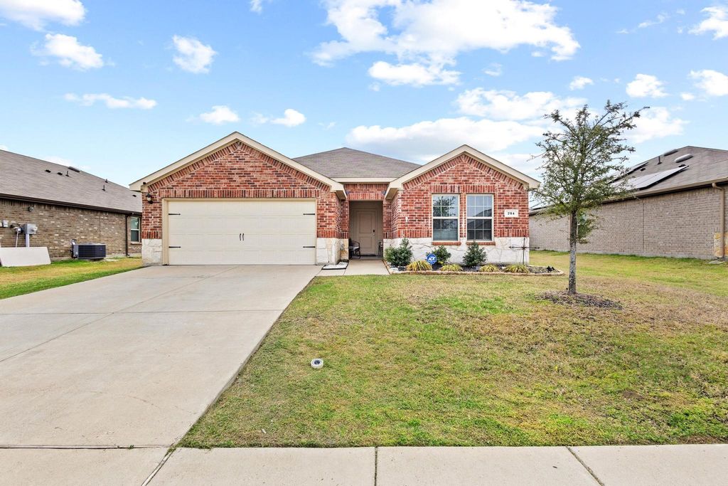 734 Meadow Creek Lane, Josephine, TX 75189