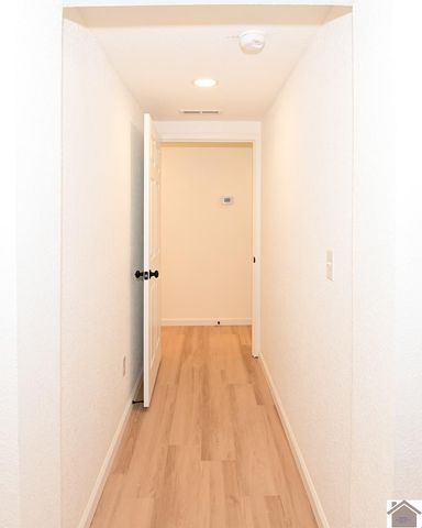 4201 Lovelaceville Rd, Paducah, KY 42001