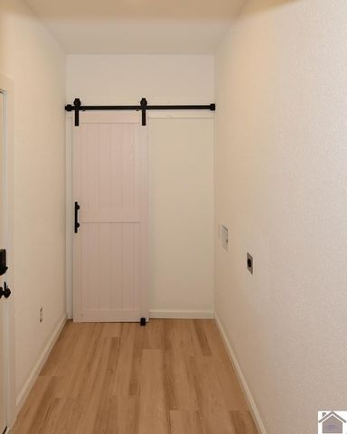 4201 Lovelaceville Rd, Paducah, KY 42001