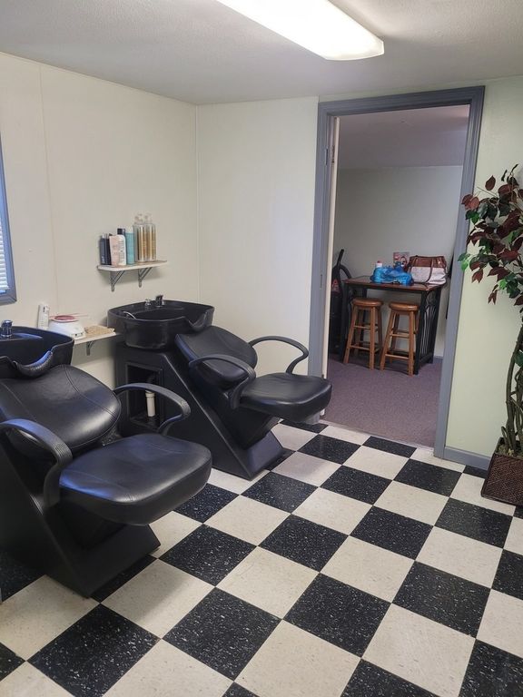 Image 11 of property listing at 105 S 18th Street, Mt Vernon, IL 62864