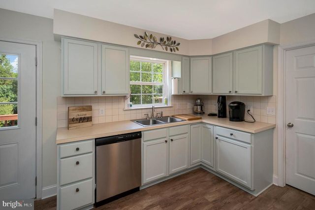 13185 MILL CREEK CT, Reva, VA 22735