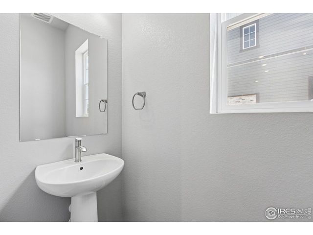 2749 Blue Iris Dr, Loveland, CO 80538