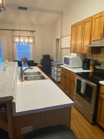 2425 Country Club Drive, Tallahassee, FL 32301