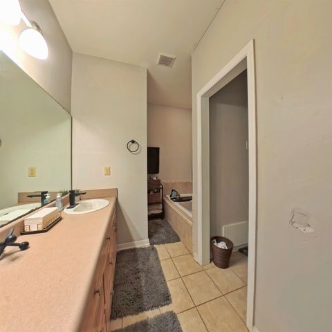 2425 Country Club Drive, Tallahassee, FL 32301