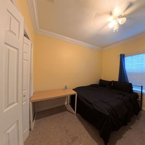 2425 Country Club Drive, Tallahassee, FL 32301