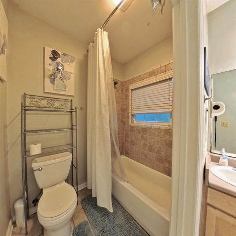 2425 Country Club Drive, Tallahassee, FL 32301
