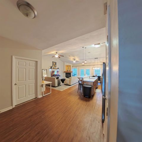 2425 Country Club Drive, Tallahassee, FL 32301