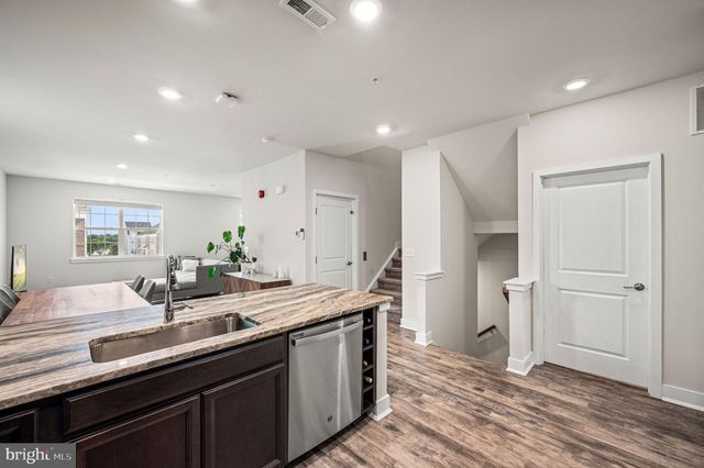 142-B FLEET CT, Bensalem, PA 19020