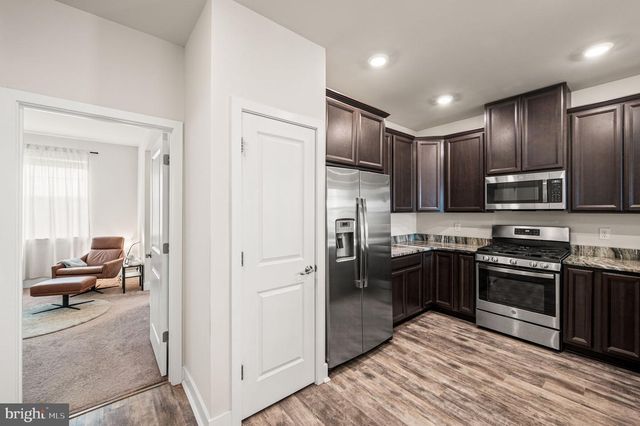 142-B FLEET CT, Bensalem, PA 19020
