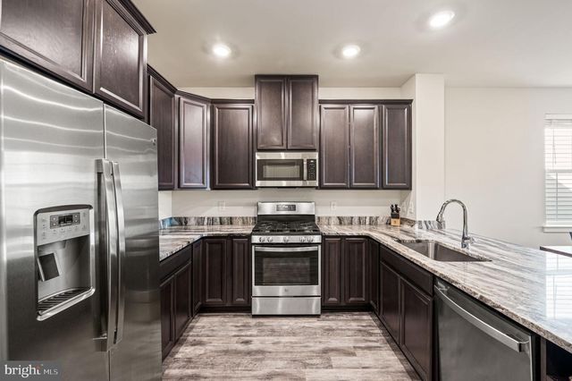142-B FLEET CT, Bensalem, PA 19020