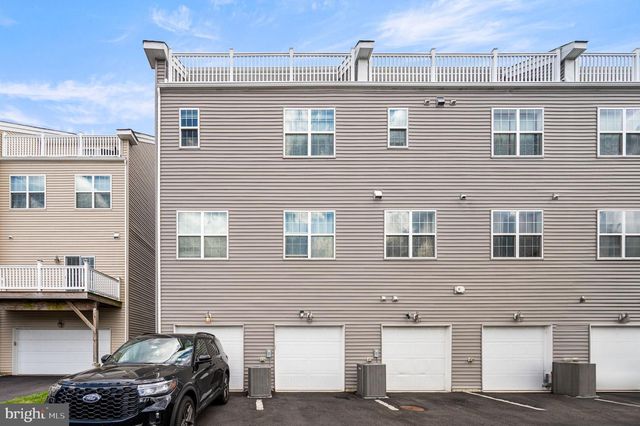 142-B FLEET CT, Bensalem, PA 19020